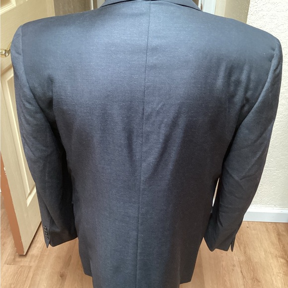 Joseph Abboud-Nordstrom mens suit, 40R/W34- inseam 29.5 inches - Picture 3 of 13